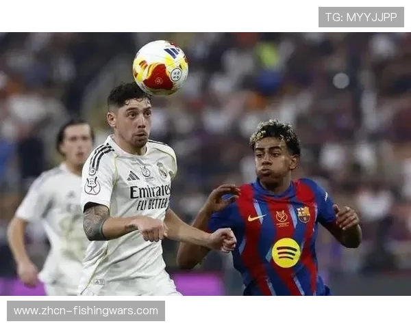 巴萨3-2皇马卫冕西超杯,佩德里助攻莱万获最佳奖项 巴萨3-2皇马卫冕西超杯,佩德里助攻莱万获最佳奖项